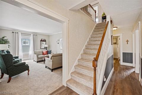 110 E 208th St, Euclid, OH 44123 photo 7