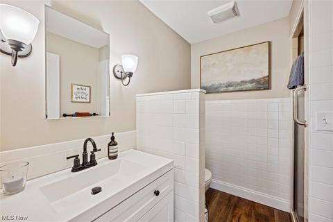 110 E 208th St, Euclid, OH 44123 photo 18