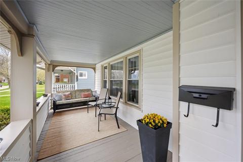 110 E 208th St, Euclid, OH 44123 photo 3