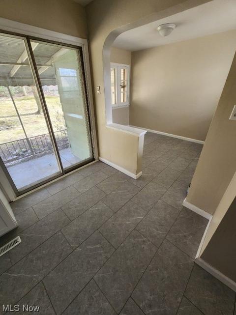 1711 Breiding Rd, Akron, OH 44310 photo 8