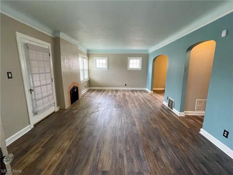 313 E 216th St, Euclid, OH 44123 photo 6