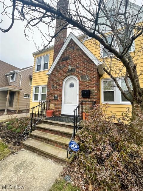 313 E 216th St, Euclid, OH 44123 photo 2