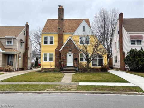 313 E 216th St, Euclid, OH 44123 photo 1