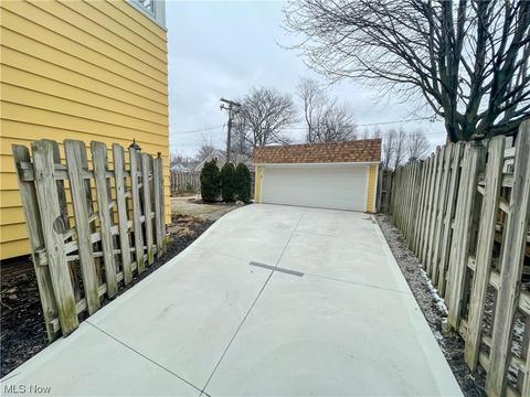 313 E 216th St, Euclid, OH 44123 photo 30