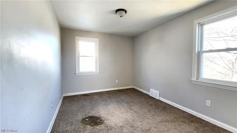 359 E 324th St, Willowick, OH 44095 photo 14
