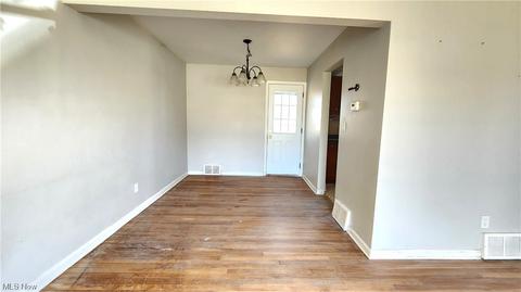 359 E 324th St, Willowick, OH 44095 photo 8