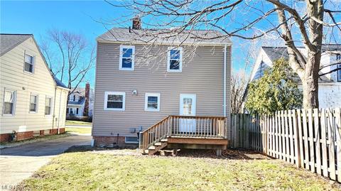 359 E 324th St, Willowick, OH 44095 photo 2
