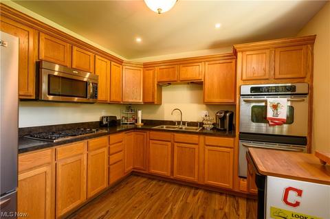 45715 Telegraph Rd, Elyria, OH 44035 photo 17