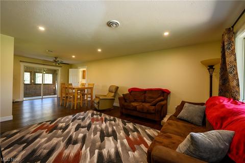 45715 Telegraph Rd, Elyria, OH 44035 photo 14