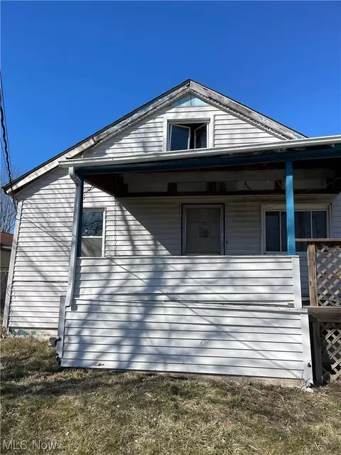 25152 Booker Ave, Bedford, OH 44146