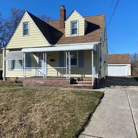 6102 Archmere Ave, Brooklyn, OH 44144