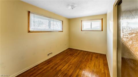 10920 Kader Dr, Parma, OH 44130 photo 17