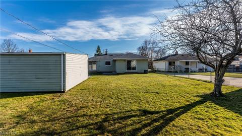 10920 Kader Dr, Parma, OH 44130 photo 21
