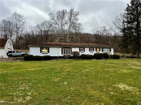 89 Finley Rd, Mingo Junction, OH 43938