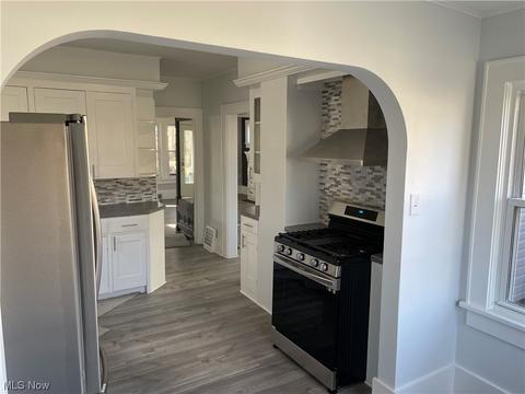 192 Grand Ave, Akron, OH 44302 photo 6