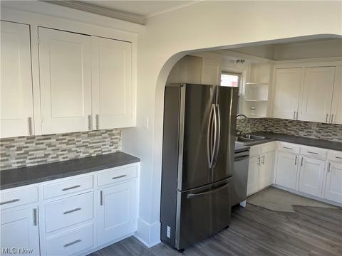 192 Grand Ave, Akron, OH 44302 photo 5