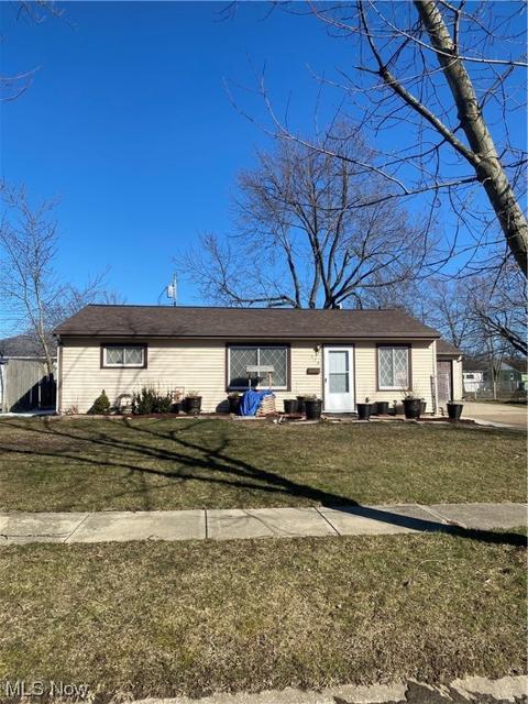 579 Willow Park Rd, Elyria, OH 44035 photo 1