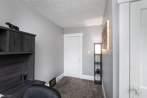 1306 Middle Ave, Elyria, OH 44035 photo 12