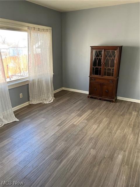 58 Walnut St, Struthers, OH 44471 photo 6