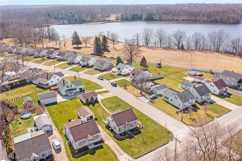 624 Poland Ave, Struthers, OH 44471 photo 6