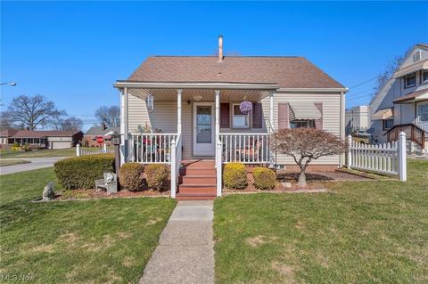 624 Poland Ave, Struthers, OH 44471 photo 4