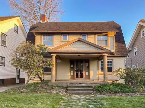 3254 Redwood Rd, Cleveland Heights, OH 44118