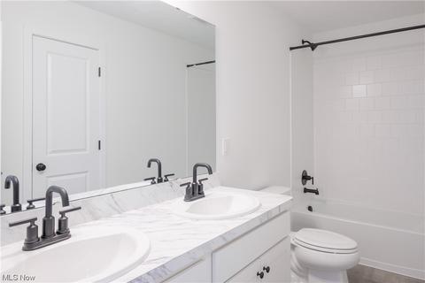 303 River Run Dr, Elyria, OH 44035 photo 7