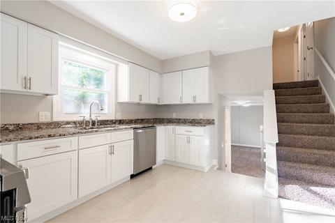1884 Spring Valley Ave NW, Canton, OH 44708 photo 12