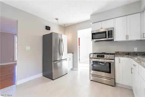 1884 Spring Valley Ave NW, Canton, OH 44708 photo 13