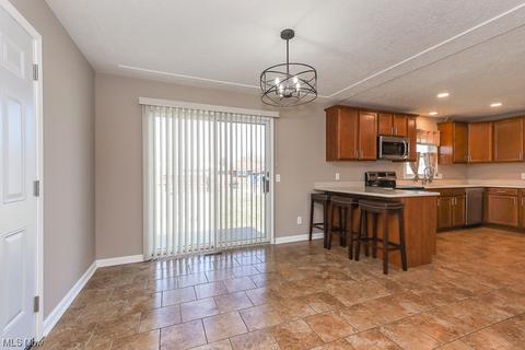 734 Abbe Rd N, Elyria, OH 44035 photo 10
