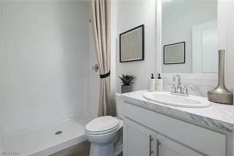 338 River Run Dr, Elyria, OH 44035 photo 16
