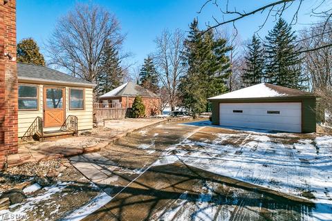 731 E 250th St, Euclid, OH 44132 photo 27