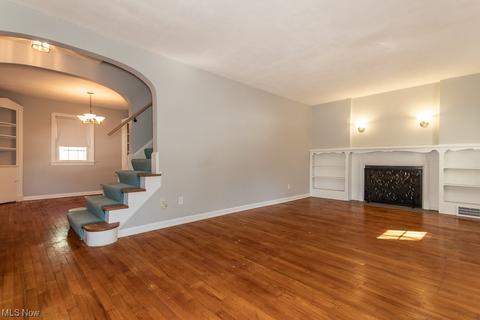 731 E 250th St, Euclid, OH 44132 photo 6