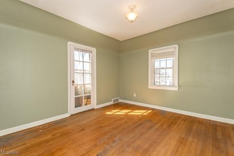 731 E 250th St, Euclid, OH 44132 photo 18