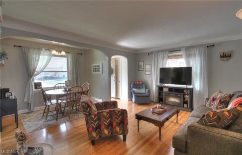 9308 Beech Ave, Brooklyn, OH 44144 photo 3