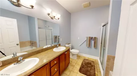 3910 Arcadia Cir, Willoughby, OH 44094 photo 13