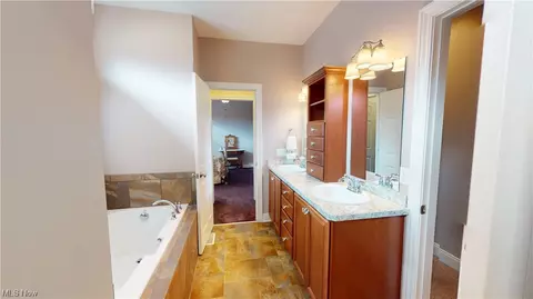 3910 Arcadia Cir, Willoughby, OH 44094 photo 20