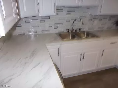 152 Seneca Ave, Elyria, OH 44035 photo 6