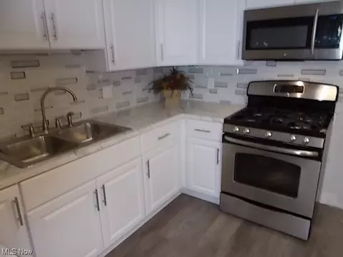 152 Seneca Ave, Elyria, OH 44035 photo 8