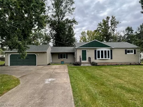7218 Hawthorne Dr, Mentor, OH 44060