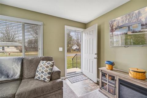 614 Lucille Dr, Elyria, OH 44035 photo 5