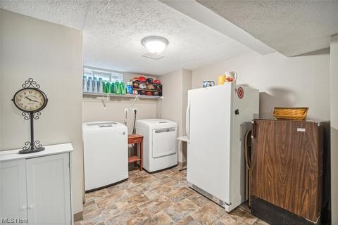 614 Lucille Dr, Elyria, OH 44035 photo 27