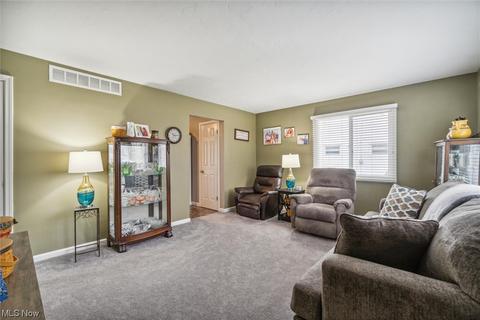 614 Lucille Dr, Elyria, OH 44035 photo 8