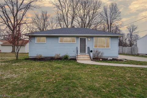 614 Lucille Dr, Elyria, OH 44035 photo 1