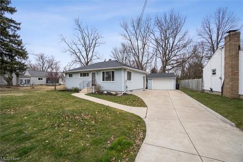 614 Lucille Dr, Elyria, OH 44035 photo 3