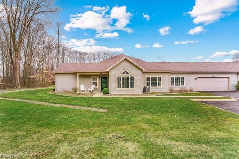 5645 Clingan Rd #9D, Struthers, OH 44471 photo 1