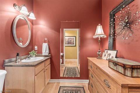 5645 Clingan Rd #9D, Struthers, OH 44471 photo 22