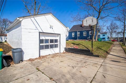 21112 Hansen Rd, Maple Heights, OH 44137 photo 25