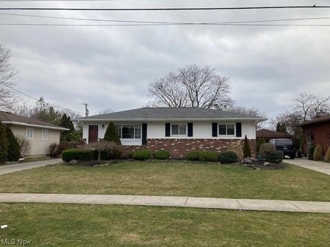 339 Windsor Dr, Elyria, OH 44035 photo 1