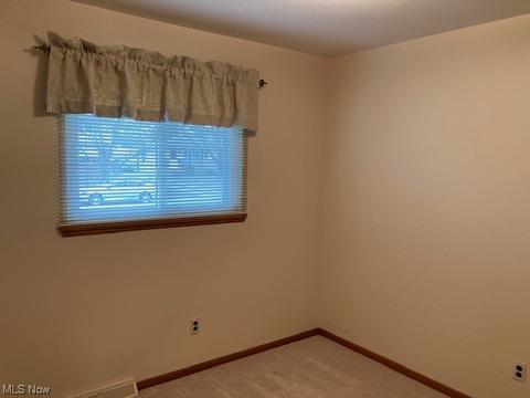 339 Windsor Dr, Elyria, OH 44035 photo 8